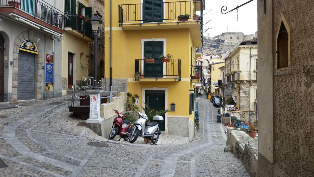 Bed and Breakfast Il Borgo Шилла Экстерьер фото