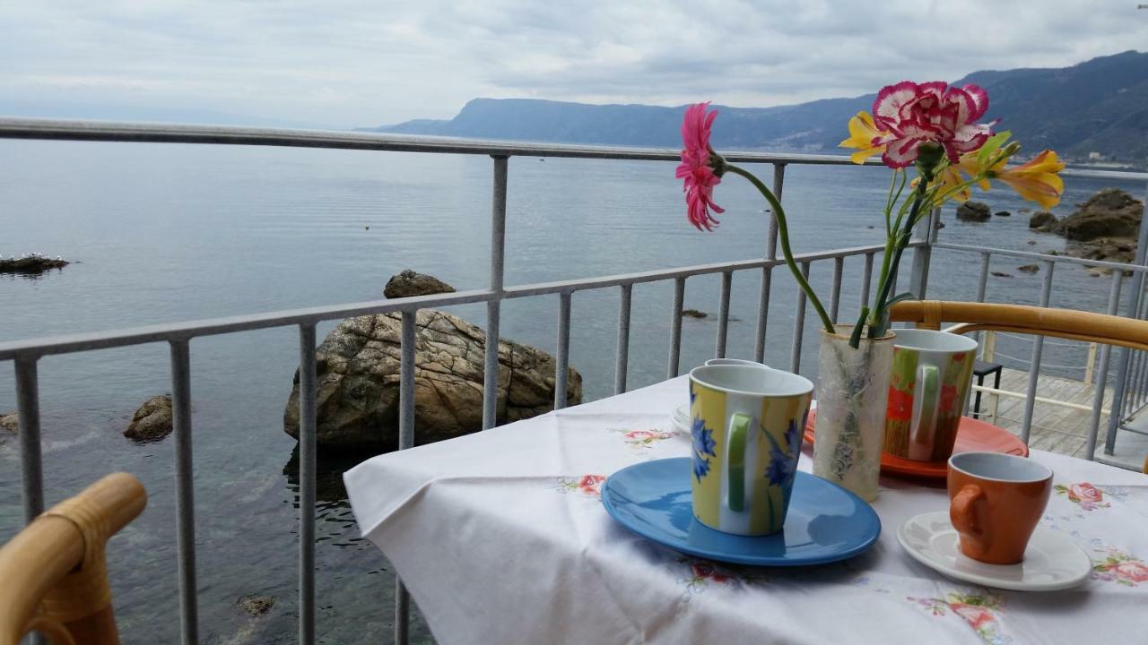 Bed and Breakfast Il Borgo Шилла Экстерьер фото